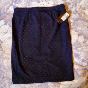 Gorgeous NWT RW&Co Navy Pencil Skirt